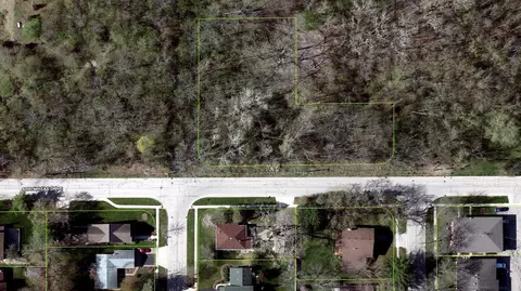 108 Arrowhead Dr, Algonquin, IL 60102 photo 2