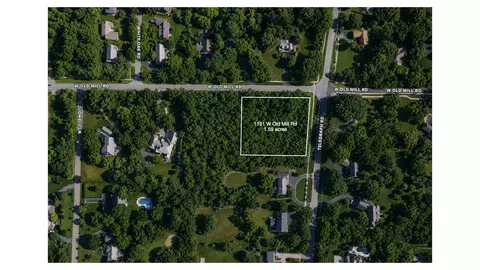 1151 W Old Mill Rd, Lake Forest, IL 60045