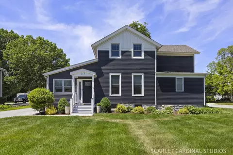 27 N Lincoln St, Batavia, IL 60510
