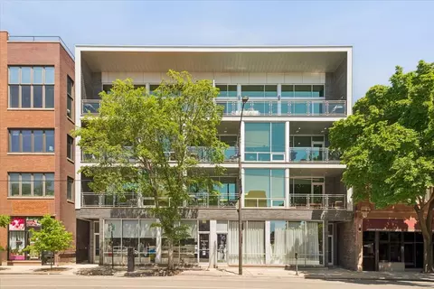 2242 W Chicago Ave #301, Chicago, IL 60622