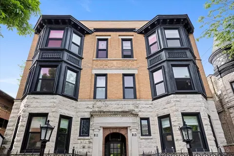 813 W Oakdale Ave #1W, Chicago, IL 60657