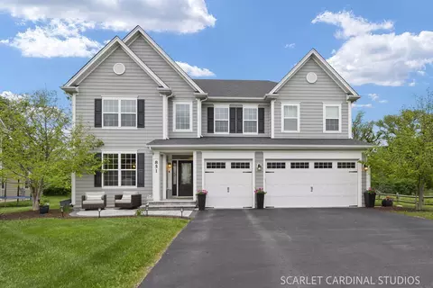 851 Heatherfield Cir, Naperville, IL 60565