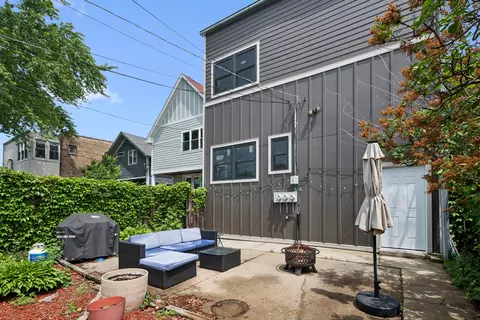 Exterior - 4734 N Artesian Ave, Chicago, IL 60625 photo 3 of 3