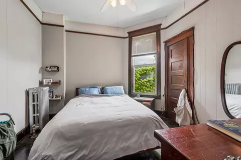 Bedroom - 4734 N Artesian Ave, Chicago, IL 60625 photo 1 of 5