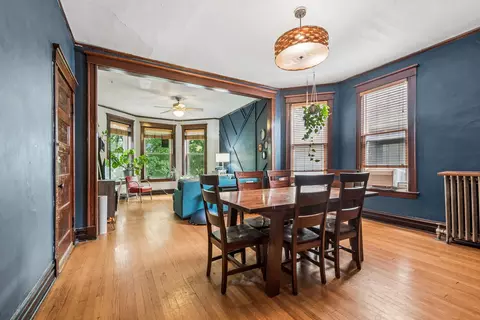 Dining - 4734 N Artesian Ave, Chicago, IL 60625 photo 2 of 2