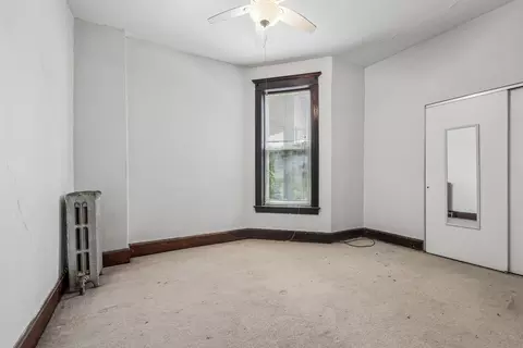 Bedroom - 4734 N Artesian Ave, Chicago, IL 60625 photo 4 of 5
