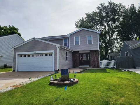 755 Rodenburg Rd, Roselle, IL 60172