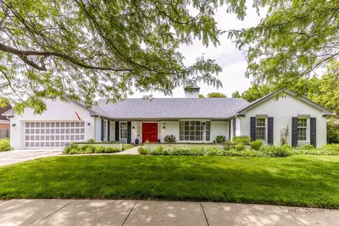2230 Chestnut St, Waukegan, IL 60087