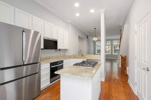Kitchen - 228 E Cullerton St, Chicago, IL 60616 photo 2 of 2