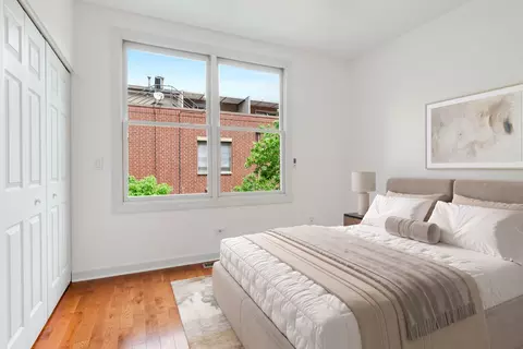 Bedroom - 228 E Cullerton St, Chicago, IL 60616 photo 2 of 3
