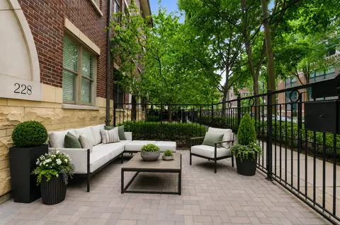 Exterior - 228 E Cullerton St, Chicago, IL 60616 photo 2 of 5