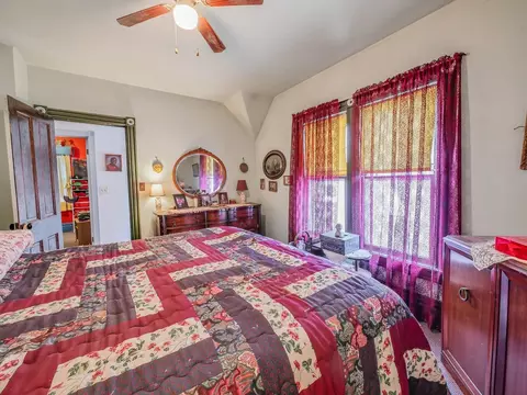 Bedroom - 433 Arlington Ave, Elgin, IL 60120 photo 2 of 10