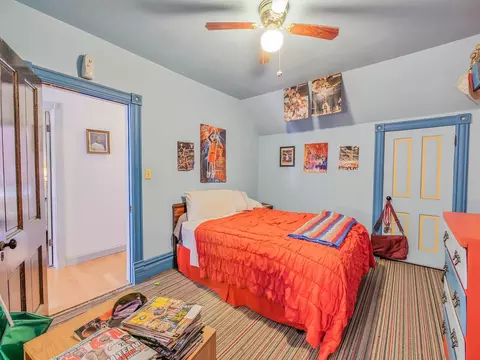 Bedroom - 433 Arlington Ave, Elgin, IL 60120 photo 5 of 10
