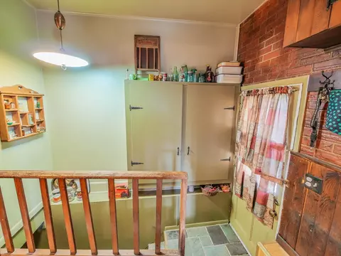 Entry Way - 433 Arlington Ave, Elgin, IL 60120 photo 1 of 2