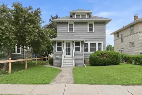 1608 Elm St, Davenport, IA 52803