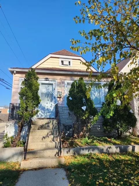 3944 W Argyle St, Chicago, IL 60625