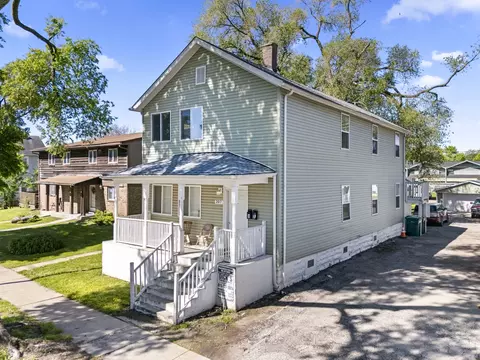 207 S Ottawa St, Joliet, IL 60436