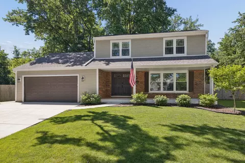 1220 Garden Ct, Naperville, IL 60540