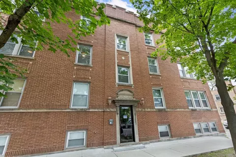 2935 W Rosemont Ave #2, Chicago, IL 60659