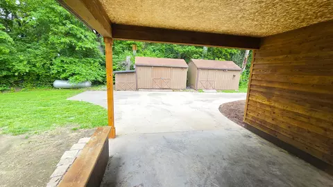 Exterior - 787 Walnut Hill Rd, Centralia, IL 62801 photo 5 of 13