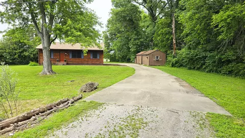 Other - 787 Walnut Hill Rd, Centralia, IL 62801 photo 2 of 11