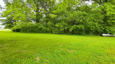 Exterior - 787 Walnut Hill Rd, Centralia, IL 62801 photo 9 of 13