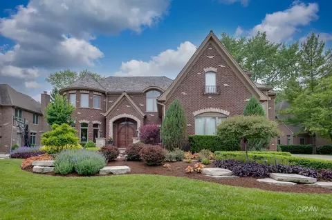 304 Juliana Ln, Bloomingdale, IL 60108