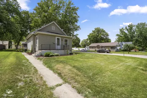 Exterior - 1501 S 7th Ave, Kankakee, IL 60901 photo 8 of 9