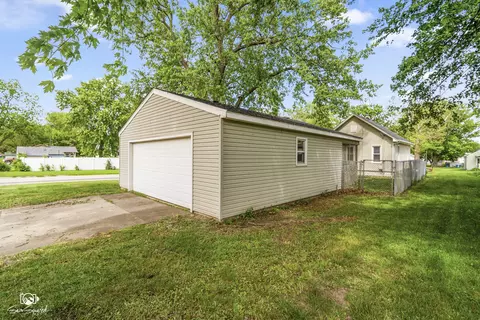 Exterior - 1501 S 7th Ave, Kankakee, IL 60901 photo 5 of 9