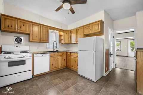 Kitchen - 1501 S 7th Ave, Kankakee, IL 60901 photo 1 of 1