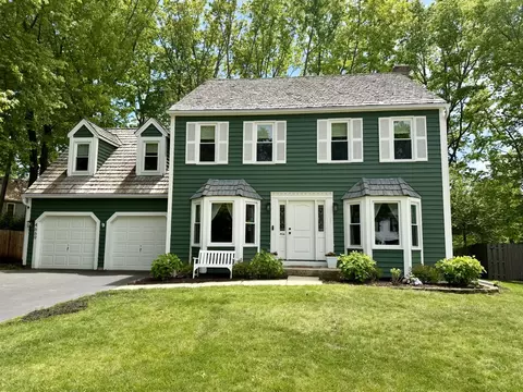 4669 Kingsway N, Gurnee, IL 60031