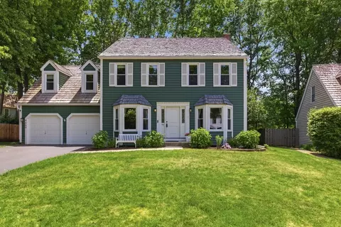 4669 Kingsway N, Gurnee, IL 60031