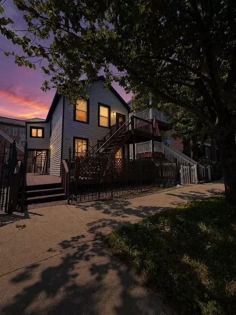 1425 W 16th St, Chicago, IL 60608