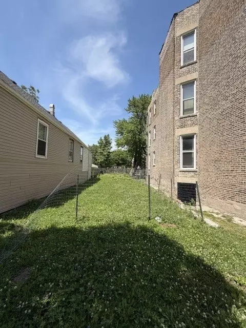 4338 S Wells St, Chicago, IL 60609