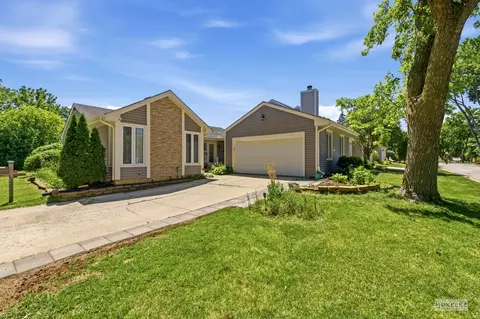 6424 Ashford Ct, Lisle, IL 60532
