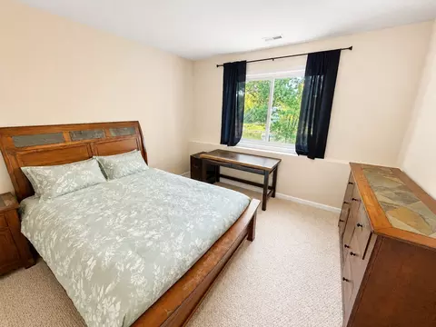 Bedroom - 4906 S Sir Lionel Ct, Mapleton, IL 61547 photo 4 of 4