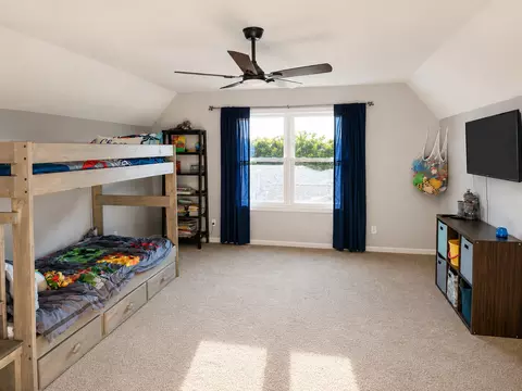 Bedroom - 4906 S Sir Lionel Ct, Mapleton, IL 61547 photo 3 of 4