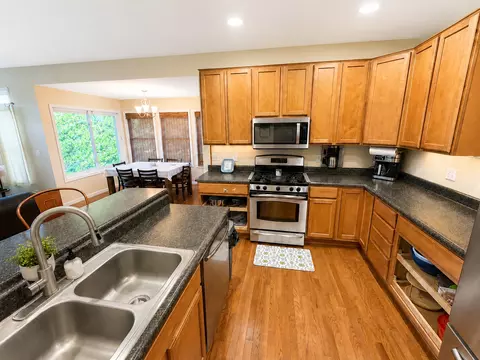 Kitchen - 4906 S Sir Lionel Ct, Mapleton, IL 61547 photo 1 of 2