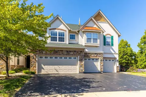 378 Bay Tree Cir, Vernon Hills, IL 60061