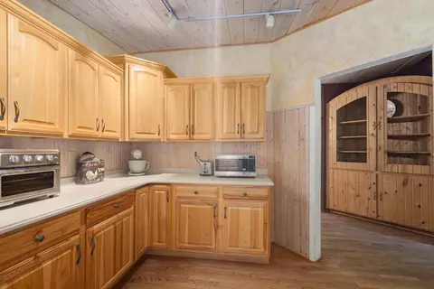 Kitchen - 1801 Richton Rd, Steger, IL 60475 photo 4 of 4