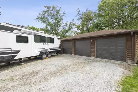 Exterior - 1801 Richton Rd, Steger, IL 60475 photo 13 of 13