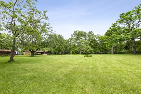 Exterior - 1801 Richton Rd, Steger, IL 60475 photo 9 of 13