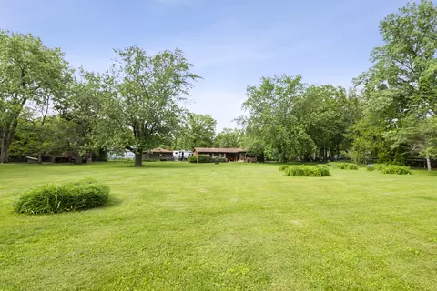 Exterior - 1801 Richton Rd, Steger, IL 60475 photo 10 of 13
