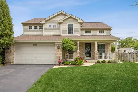 3070 Melbourne Ln, Lake In The Hills, IL 60156