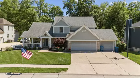 556 36th Ave, East Moline, IL 61244