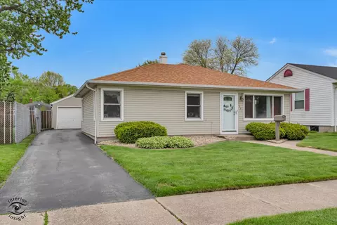 3531 Adams St, Lansing, IL 60438