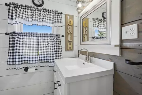 Bath - 301 N Yates St, Alpha, IL 61413 photo 1 of 1