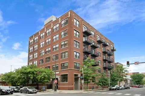 106 N Aberdeen St #5H, Chicago, IL 60607