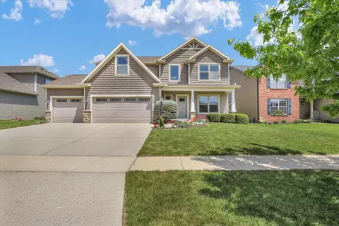 306 Preston St, Savoy, IL 61874