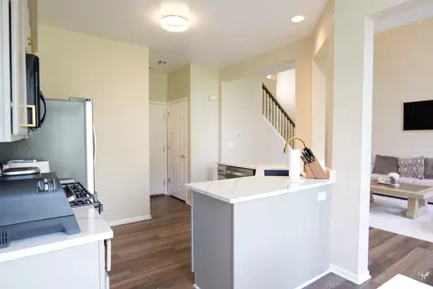 Kitchen - 24835 Gates Ct, Plainfield, IL 60585 photo 2 of 3